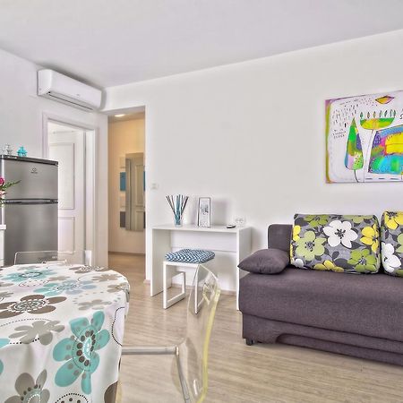 Apartments Punta By Sea Умаг Екстериор снимка