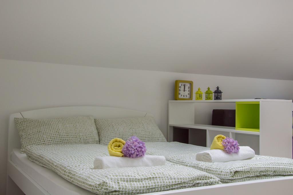 Apartments Punta By Sea Умаг Екстериор снимка