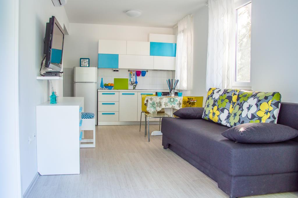 Apartments Punta By Sea Умаг Екстериор снимка