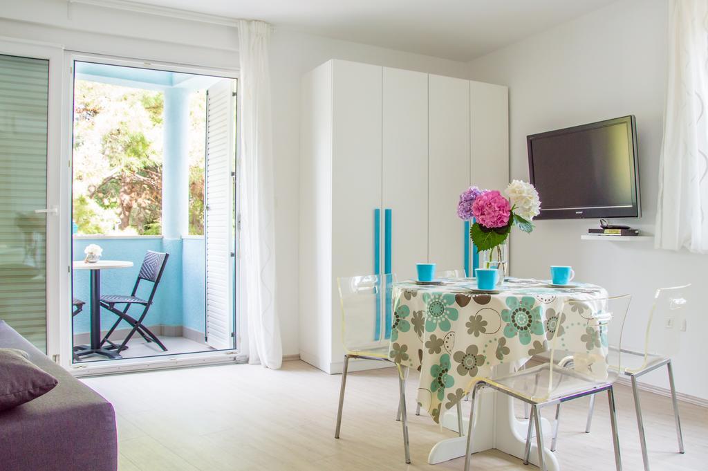 Apartments Punta By Sea Умаг Екстериор снимка