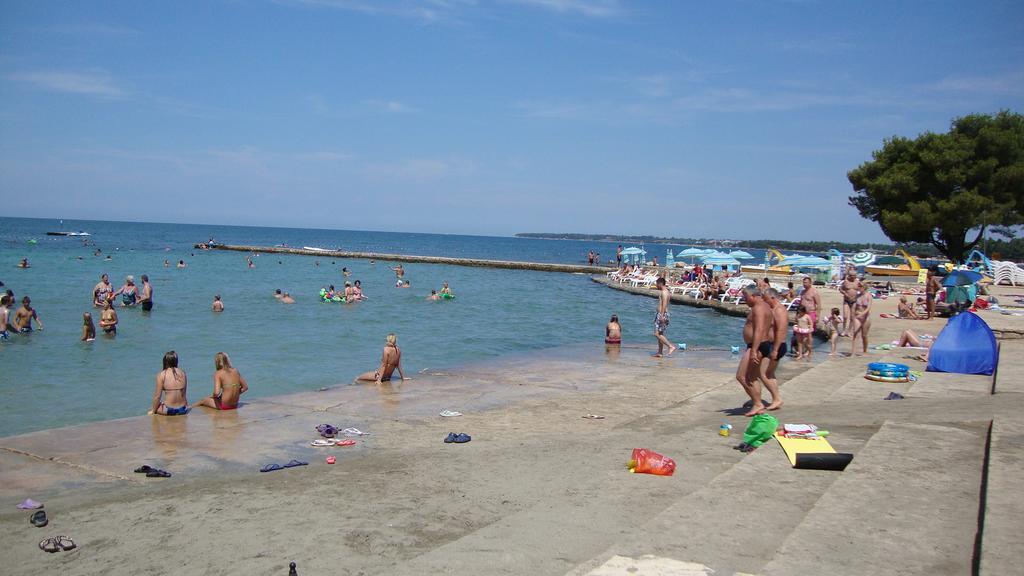 Apartments Punta By Sea Умаг Екстериор снимка