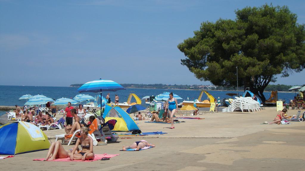 Apartments Punta By Sea Умаг Екстериор снимка